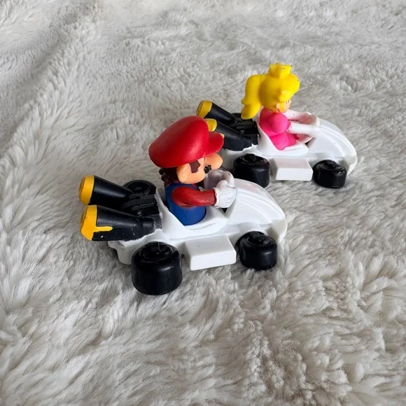 McDonald’s Mario Kart Mario & Princess Peach Toys Happy Meal Figures - Picture 2 of 7